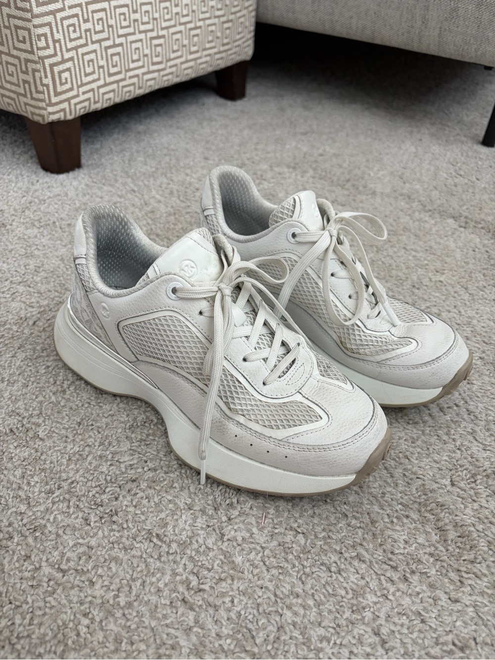 MICHAEL Michael Kors Ari Women's Cream/Beige Lace-Up Trainers